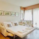 Platino Apartment - Jacuzzi Privata Con Tre Piscine Residenziali Ed Un Bar A 200M Dal Lago