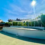 Platino Apartment - Jacuzzi Privata Con Tre Piscine Residenziali Ed Un Bar A 200M Dal Lago Apartament *