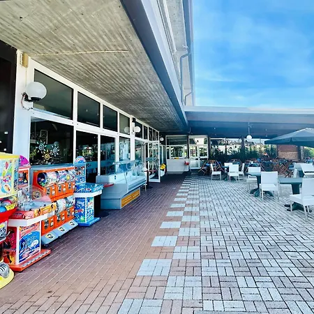 Platino - Jacuzzi Privata Con Tre Piscine Residenziali Ed Un Bar A 200m Dal Desenzano del Garda