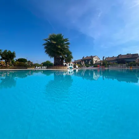 Platino Apartment - Jacuzzi Privata Con Tre Piscine Residenziali Ed Un Bar A 200M Dal Lago * Desenzano del Garda