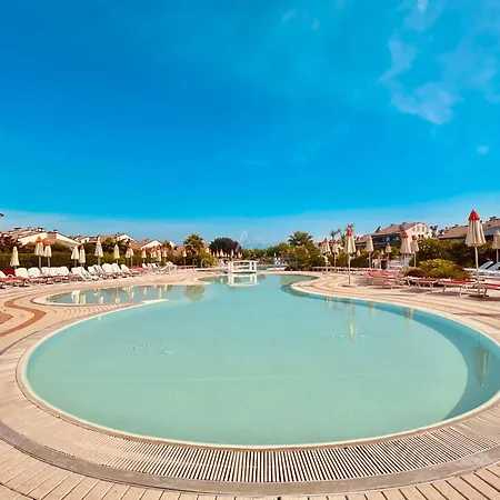 Platino - Jacuzzi Privata Con Tre Piscine Residenziali Ed Un Bar A 200m Dal * Desenzano del Garda