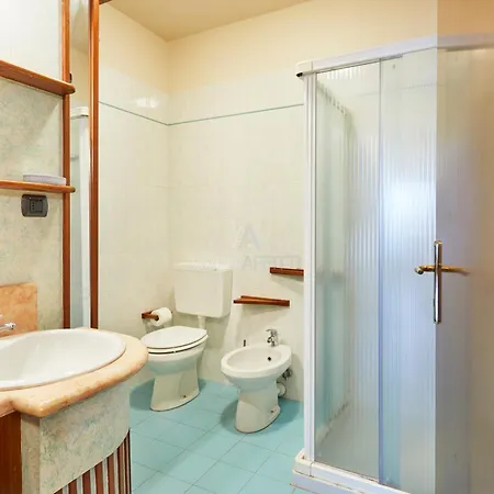Apartament Platino Apartment - Jacuzzi Privata Con Tre Piscine Residenziali Ed Un Bar A 200M Dal Lago